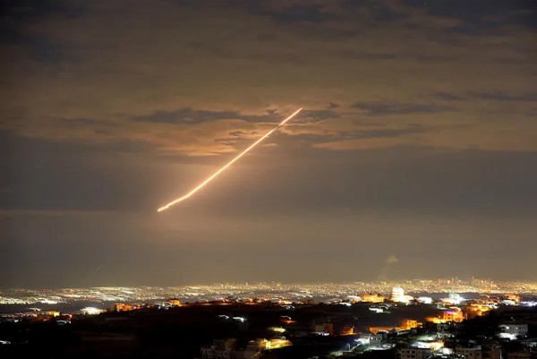 Donald Trump Saldırı Emrini Nasıl Verdi? Netanyahu'dan Savaşı Başlatan Telefon